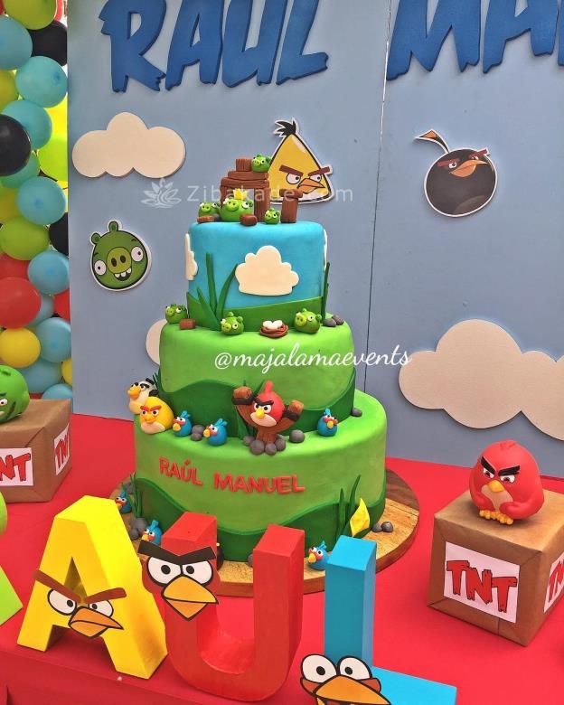 تم تولد پرندگان خشمگین - Angry Birds